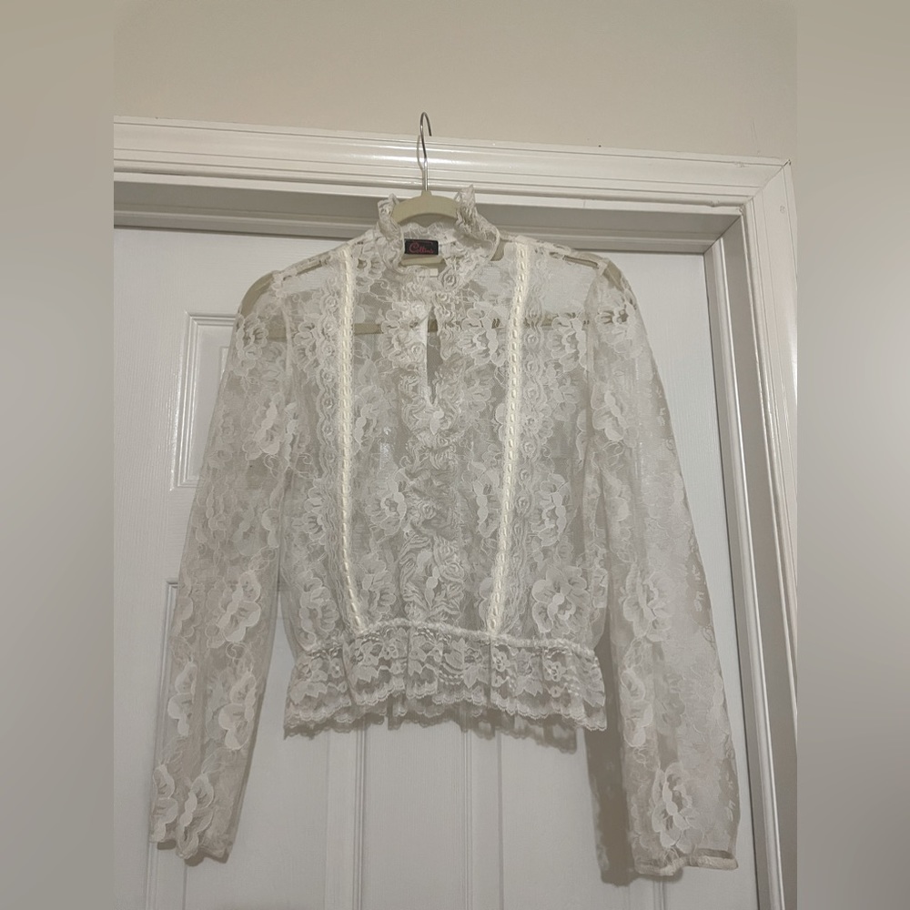 White lace Cindy collins shirt